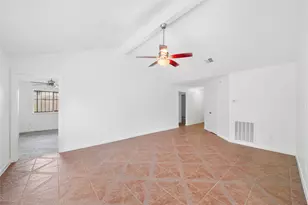 3226 Dragonwick Dr, Houston, TX 77045 - Photo 5