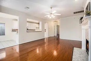 1726 Roaring Springs Ln, Seabrook, TX 77586 - Photo 9