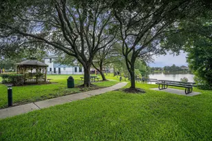 1726 Roaring Springs Ln, Seabrook, TX 77586 - Photo 3