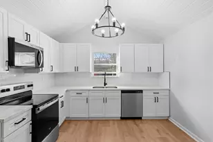 2429 Cliffdale St, Houston, TX 77091 - Photo 9