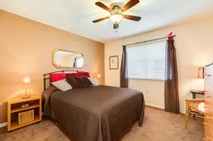 3722 S Peach Hollow Cir, Pearland, TX 77584 - Photo 11