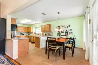 3722 S Peach Hollow Circle, Pearland, TX 77584 - Photo 15