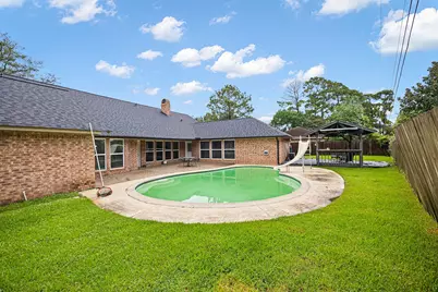 4803 Gulfway Drive, Baytown, TX 77521 - Photo 37