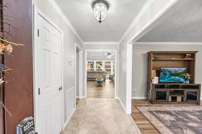 4803 Gulfway Drive, Baytown, TX 77521 - Photo 5