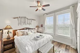 4111 Pointe W Dr, Galveston, TX 77554 - Photo 41