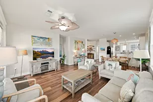 4111 Pointe W Dr, Galveston, TX 77554 - Photo 11