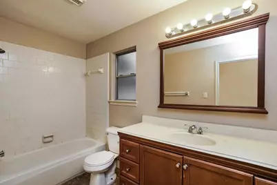 8710 High Mountain Drive, Houston, TX 77088 - Photo 15