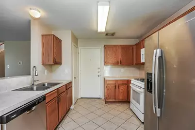 8710 High Mountain Drive, Houston, TX 77088 - Photo 9