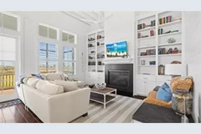 2614 E Seaside Drive, Galveston, TX 77550 - Photo 3