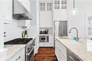 2614 E Seaside Dr, Galveston, TX 77550 - Photo 9