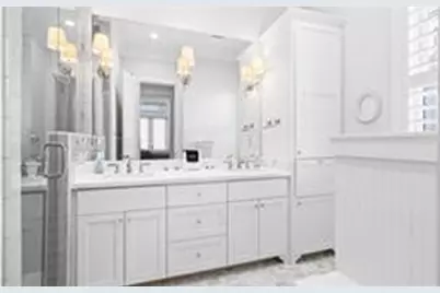 2614 E Seaside Drive, Galveston, TX 77550 - Photo 17