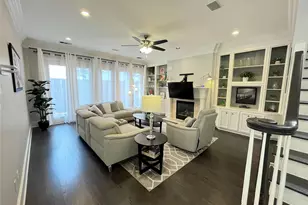 27 Lana Ln, Houston, TX 77027 - Photo 11