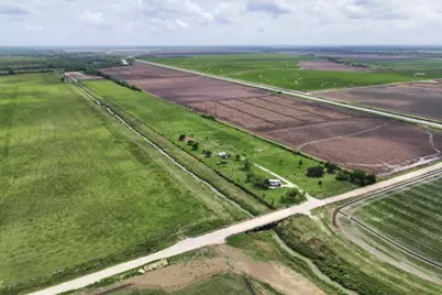 8007 County Road 170, Alvin, TX 77511 - Photo 5
