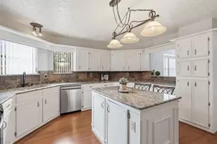 614 Tallow Dr, Conroe, TX 77385 - Photo 3