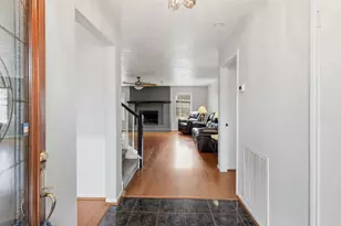 614 Tallow Dr, Conroe, TX 77385 - Photo 9