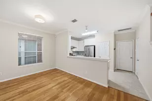 2110 Gillette St, Houston, TX 77006 - Photo 11