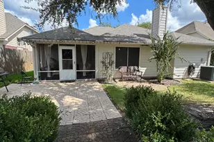 7703 Omaha Dr, Baytown, TX 77521 - Photo 17