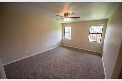 8419 Dover Street, Houston, TX 77061 - Photo 17