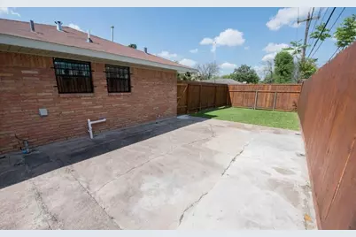 8419 Dover Street, Houston, TX 77061 - Photo 11
