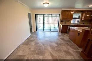 8419 Dover St, Houston, TX 77061 - Photo 15