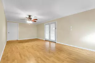 8515 Frazier Dr, Beaumont, TX 77707 - Photo 9