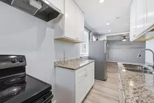 14 Norwood St, Houston, TX 77011 - Photo 13