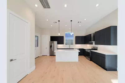 5613 Leonard Street, Houston, TX 77023 - Photo 9