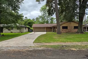 207 Loon River Dr, Huffman, TX 77336 - Photo 1