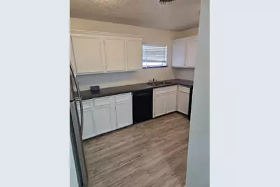 5427 Heatherbrook Drive, Houston, TX 77045 - Photo 3