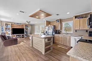 6513 Wickwillow Ln, Alvin, TX 77511 - Photo 7