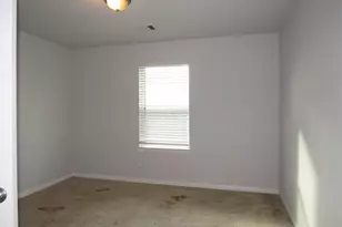 4707 Painted Bunting Ln, Baytown, TX 77521 - Photo 13