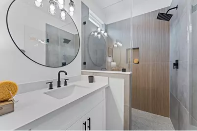 332 Neyland Street, Houston, TX 77022 - Photo 21