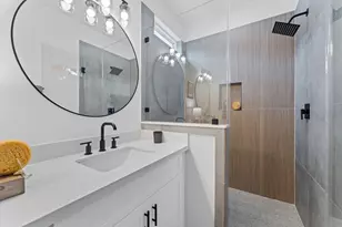 332 Neyland St, Houston, TX 77022 - Photo 21