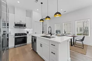 332 Neyland St, Houston, TX 77022 - Photo 13