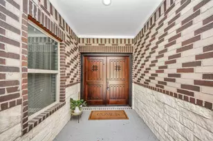 213 Newman Ct, Conroe, TX 77303 - Photo 3