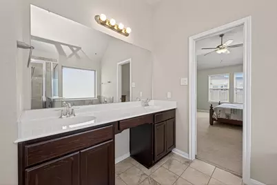 12537 Lake Conroe Hills Drive, Willis, TX 77318 - Photo 33