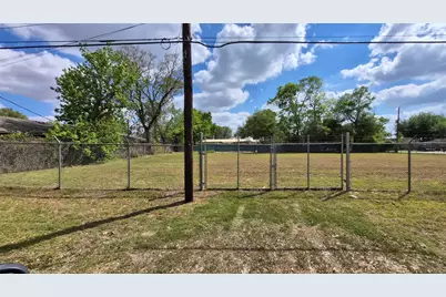 2711 Bois D Arc, Waller, TX 77484 - Photo 3