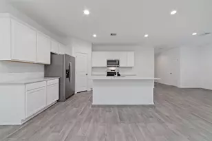 22214 Florence Spgs Dr, Hockley, TX 77447 - Photo 9