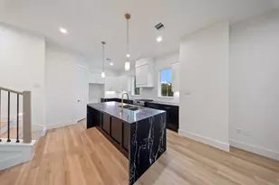 1126 Weiss St, Houston, TX 77009 - Photo 9