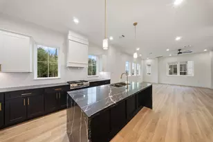 1126 Weiss St, Houston, TX 77009 - Photo 11