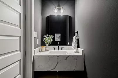 4110 Cortlandt Street, Houston, TX 77018 - Photo 9