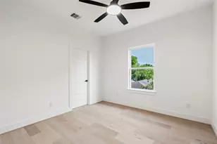 4110 Cortlandt St, Houston, TX 77018 - Photo 33