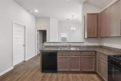 111 Tejas Village Parkway, Beasley, TX 77417 - Photo 13