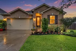 1807 Oakdale Mist Dr, Dickinson, TX 77539 - Photo 1