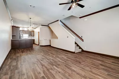 8715 Meadowcroft Drive #901, Houston, TX 77063 - Photo 5
