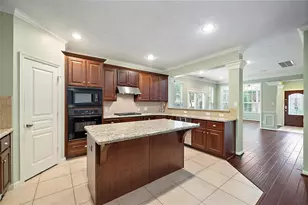 2626 Couch St, Houston, TX 77008 - Photo 11