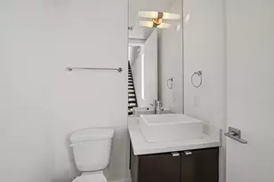 910 W 19th St, Houston, TX 77008 - Photo 13