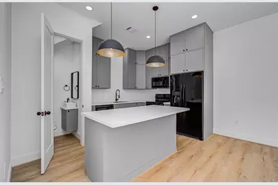 1506 McKee Street #B, Houston, TX 77009 - Photo 7