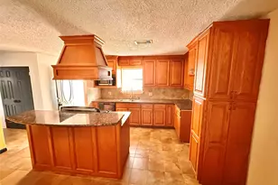 2215 Gontier Dr, Bay City, TX 77414 - Photo 5