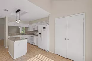 11526 Henley Dr, Houston, TX 77064 - Photo 9